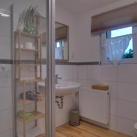 Inn Zur Grossen Tanne *