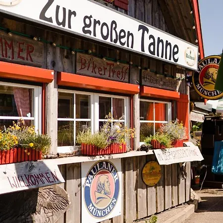 Zur Grossen Tanne 宾馆