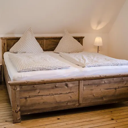 Zur Grossen Tanne Inn Bühl