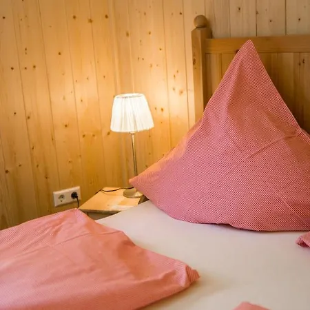 Inn Zur Grossen Tanne *