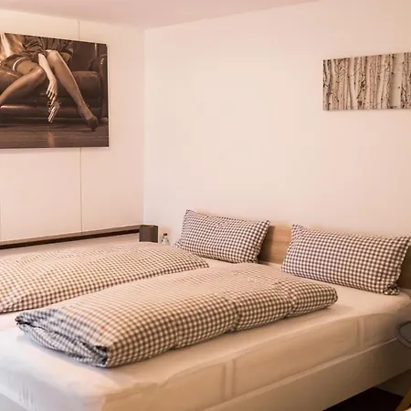 Zur Grossen Tanne Locanda