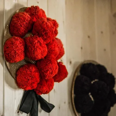 Zur Grossen Tanne Inn *