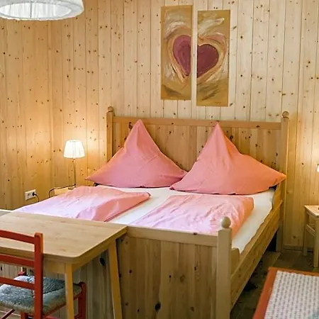 Zur Grossen Tanne Inn